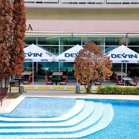 Hotell Grand Oasis