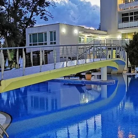 Hotell Grand Oasis Slăntjev Brjag