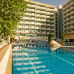 Grand Oasis Отель 4*