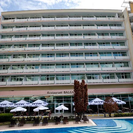 Grand Oasis فندق