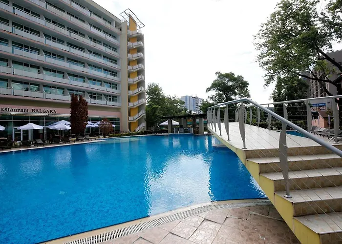 Отель Grand Oasis