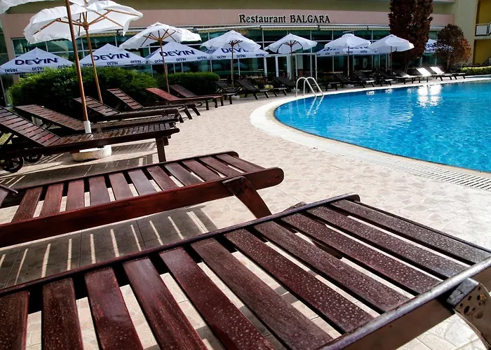 Отель Grand Oasis