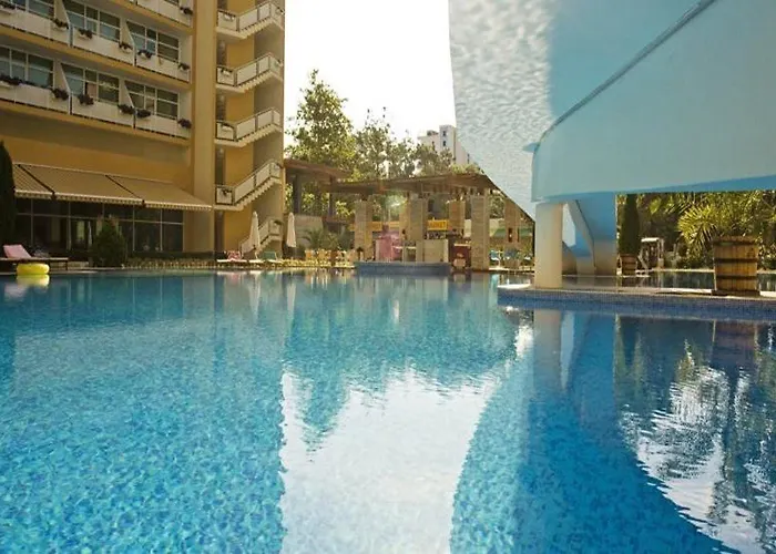 Grand Oasis 4*