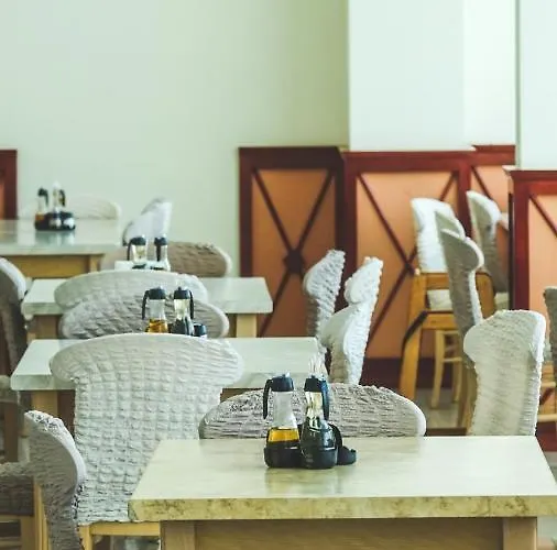 Grand Oasis Hotel 4*